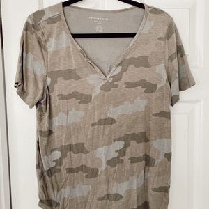 Super soft American Eagle Camo Tshirt